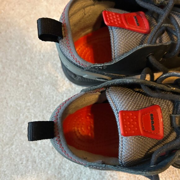 Crocs Linden Boots Men's Size 8.5 Black Gray leather 10545-060 - Picture 9 of 10